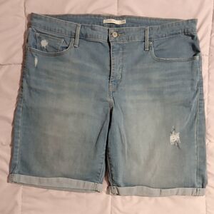 Levis Burmuda Shorts 22W